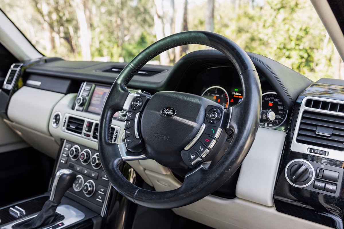 2009 Land Rover Range Rover Series 3 - L322 — photo 5