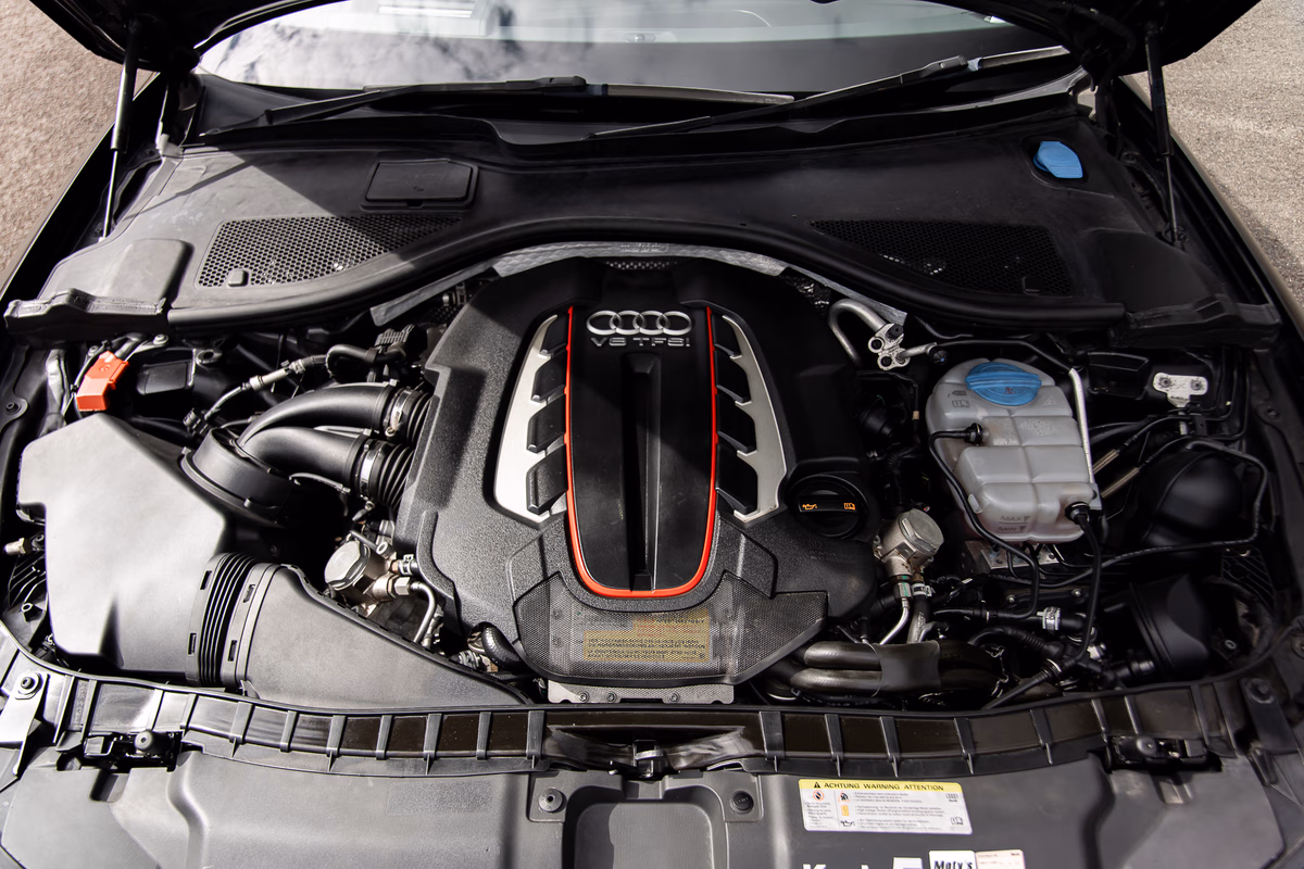 2013 Audi (C7) S6 Avant — photo 6