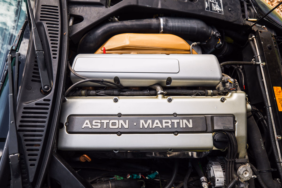 1998 Aston Martin DB7 — photo 6