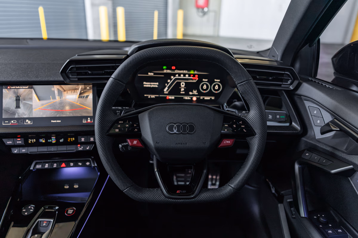 2025 Audi RS3 — photo 5
