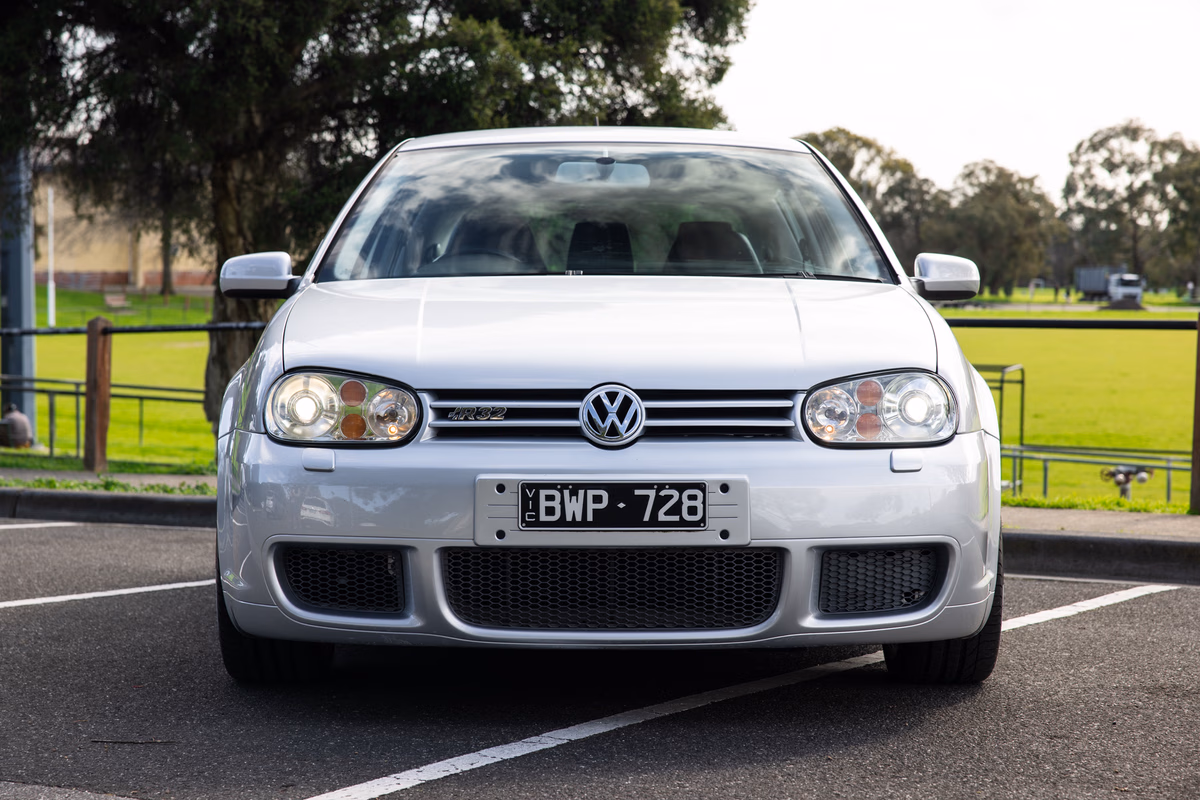 2004 Volkswagen Golf MK4 R32 — photo 3