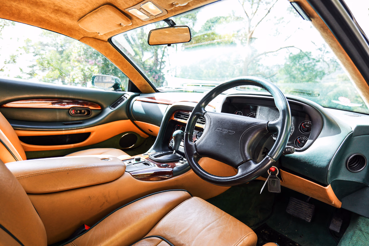 1998 Aston Martin DB7 — photo 5