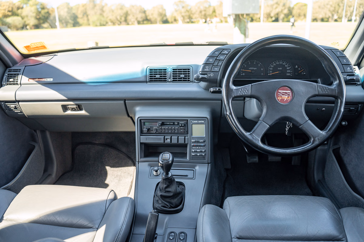1990 HSV Commodore VN SS Group A — photo 4